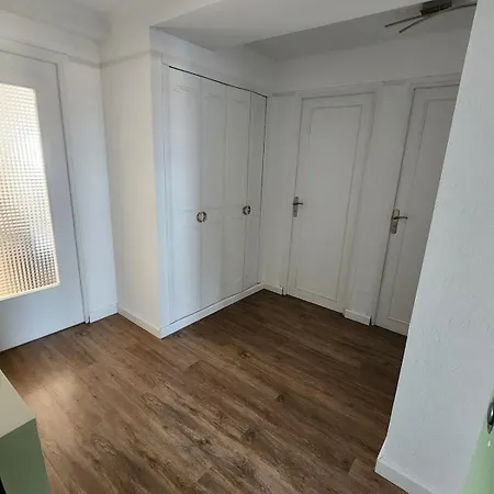 Elegance Et A Juan-les-pins Daire